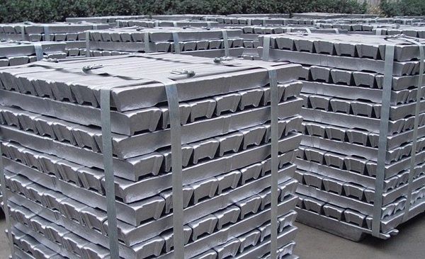 Évaluation du marché au comptant du lingot d'aluminium A00